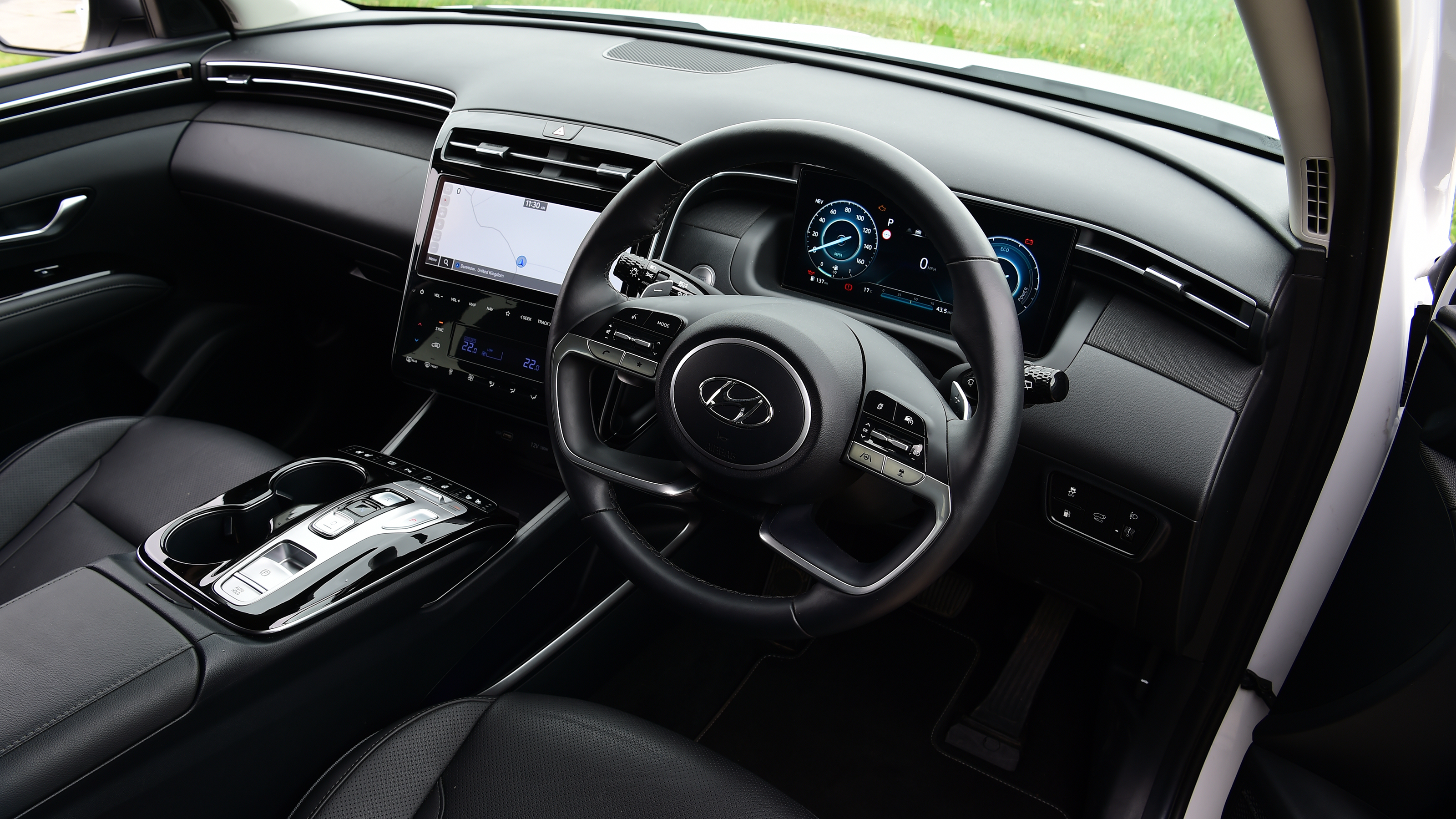 Kia Sportage vs Hyundai Tucson - Hyundai Tucson interior