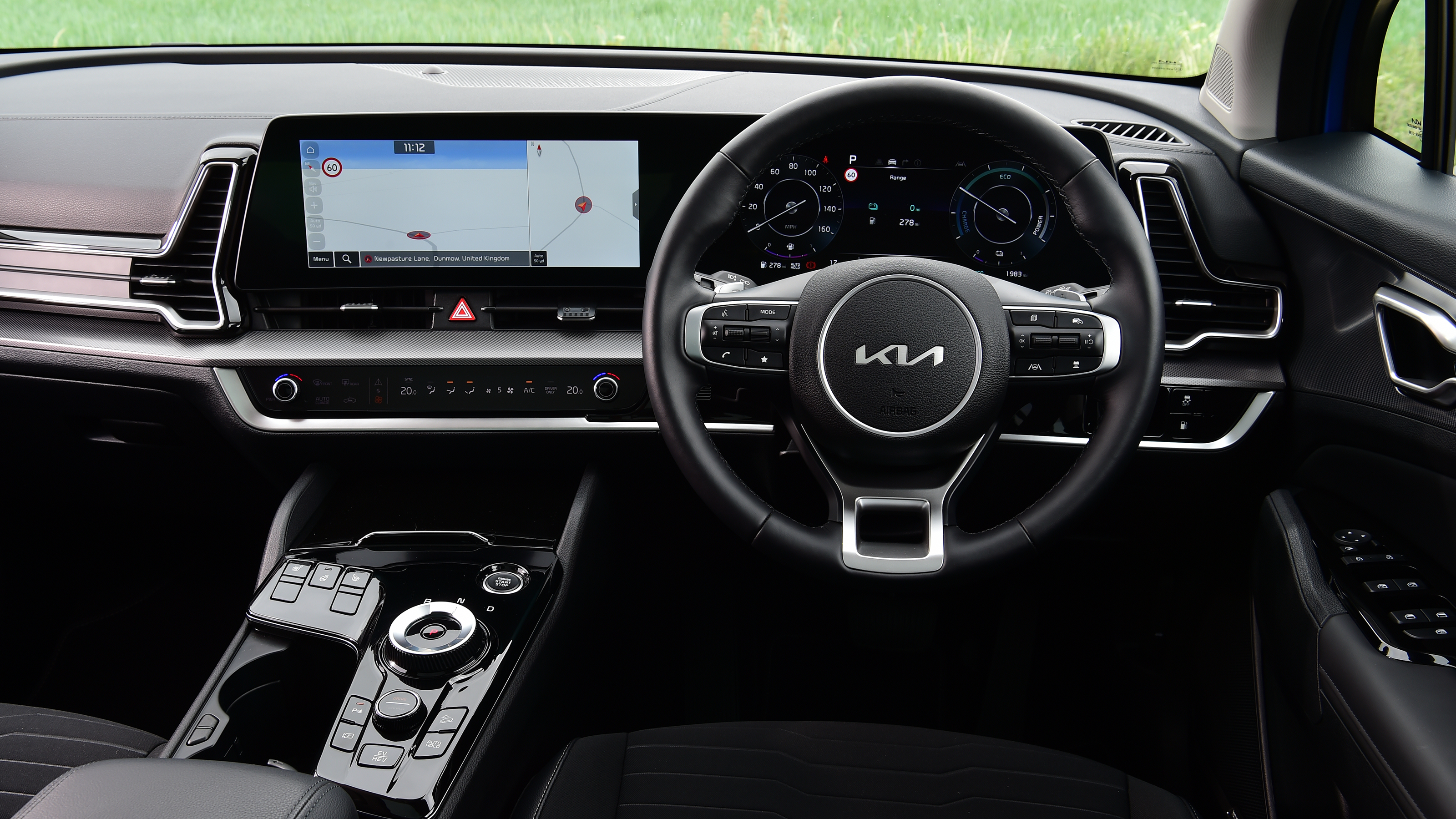 Kia Sportage vs Hyundai Tucson - Kia Sportage dash