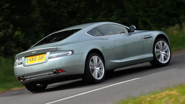 Used Aston Martin DB9 - rear action