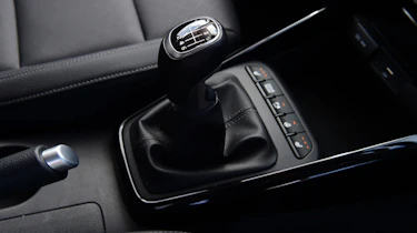 Used Kia Rio Mk5 - transmission
