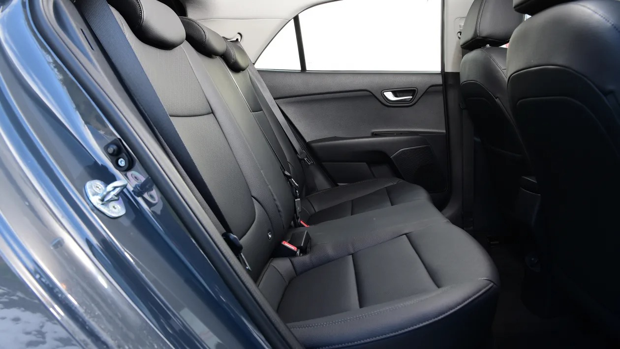 Used Kia Rio Mk5 - rear seats