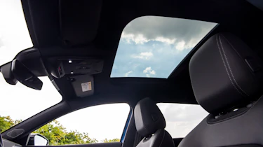 Vauxhall Astra Sports Tourer - roof