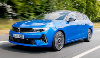 Vauxhall Astra Sports Tourer - front