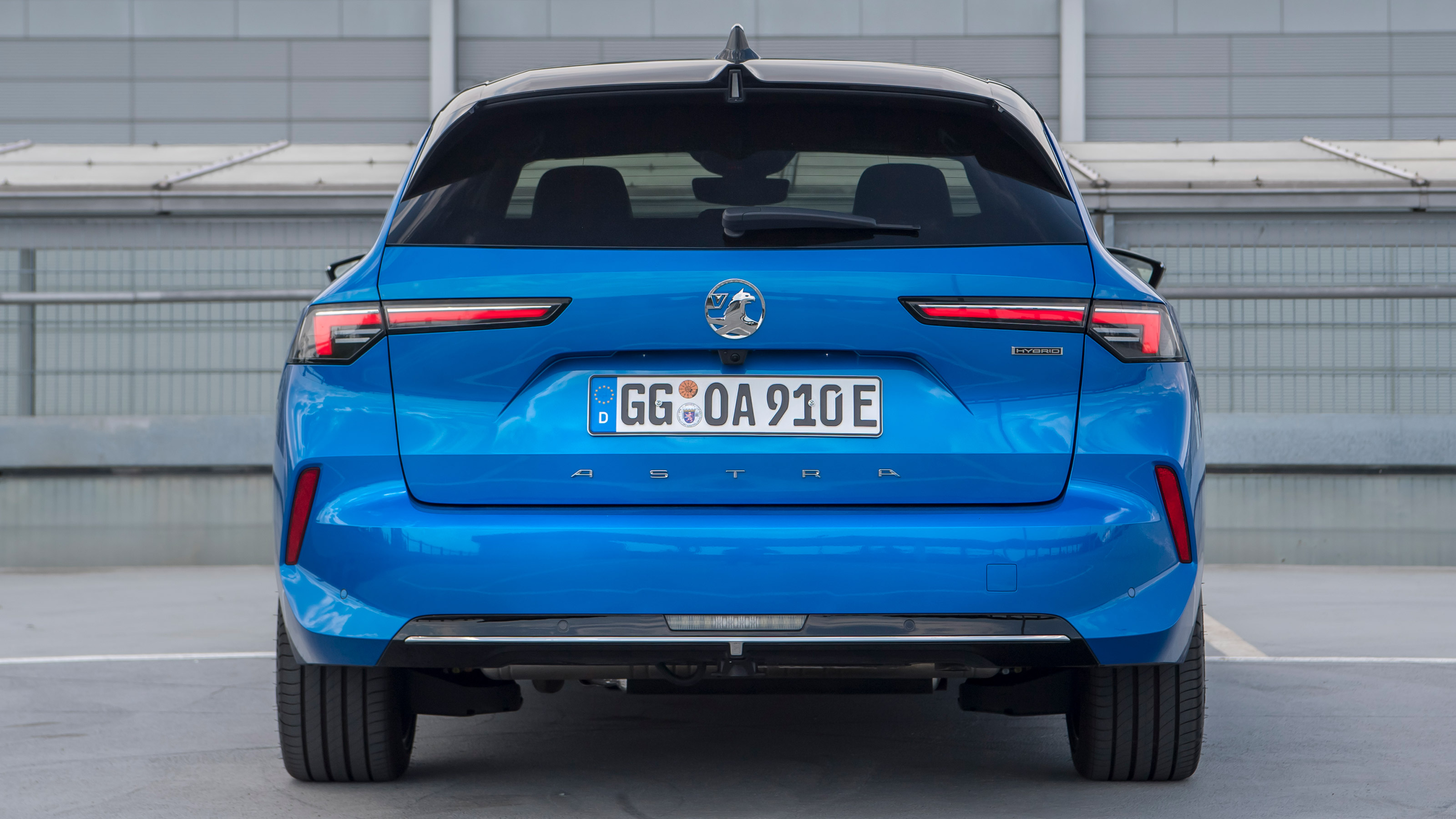 Vauxhall Astra Sports Tourer - full rear