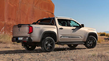 Volkswagen Amarok - rear static