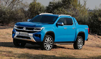 Volkswagen Amarok - front