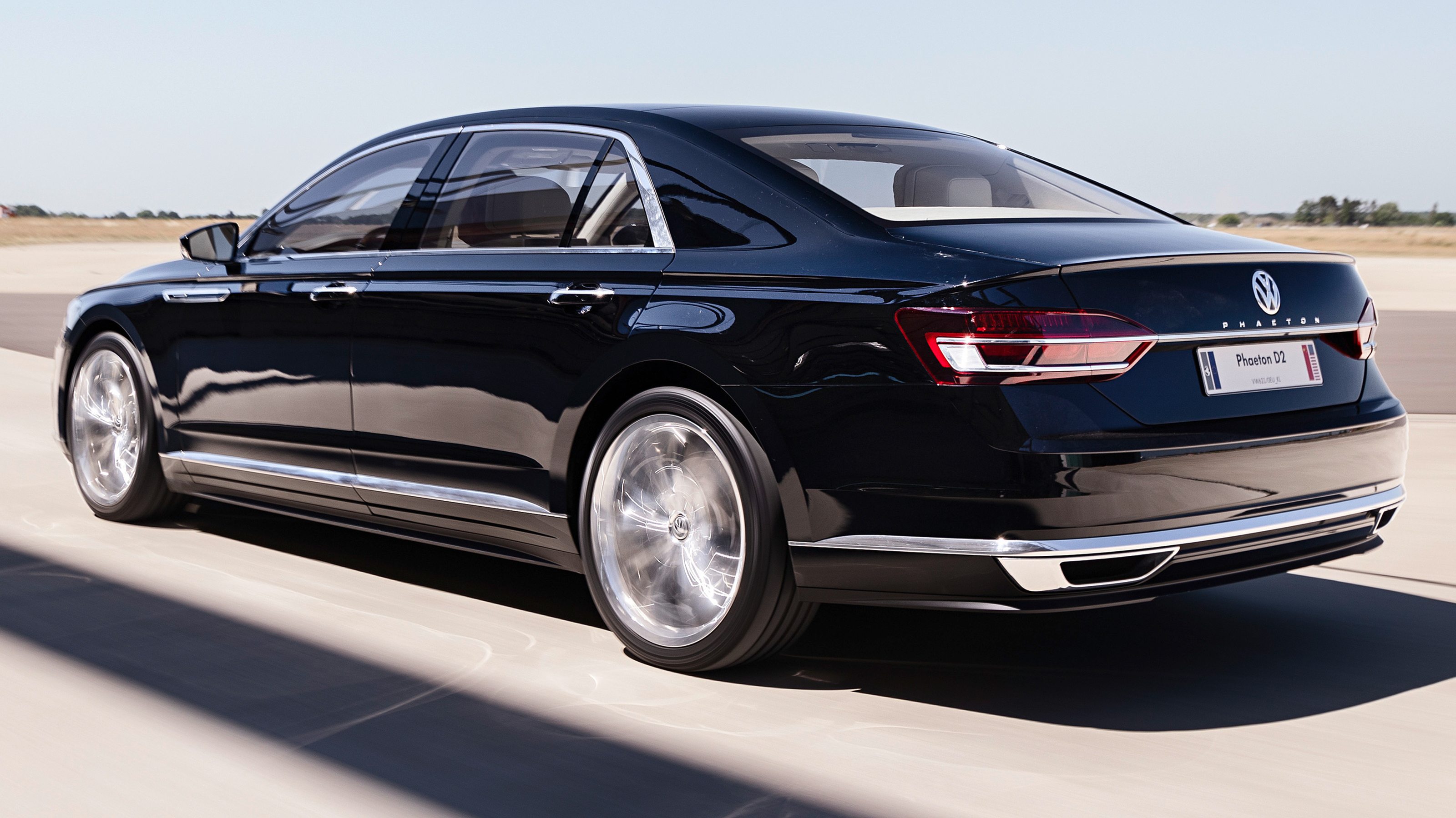 VW Phaeton successor - rear tracking