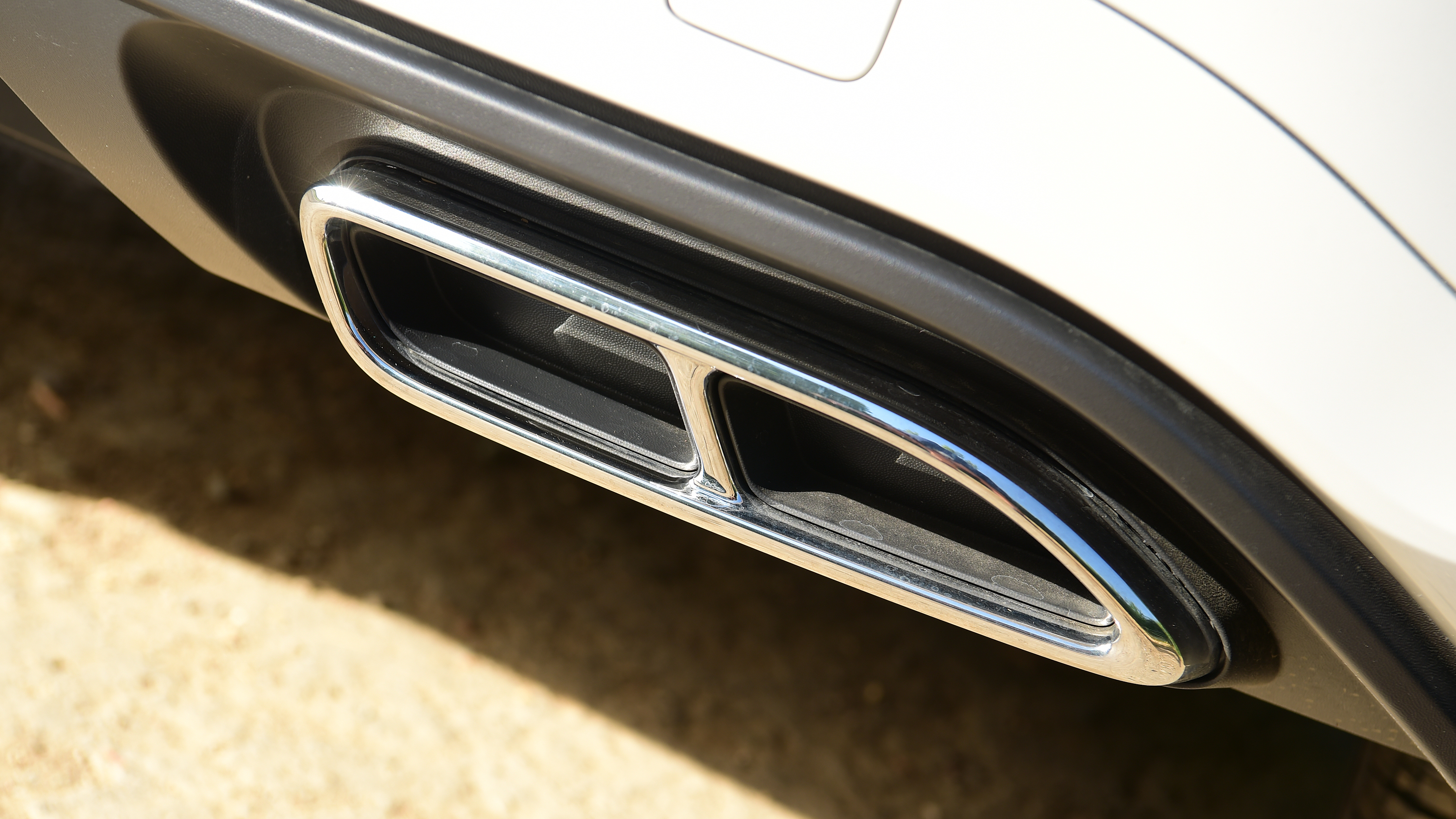 Volkswagen T-Roc R line - exhaust tip