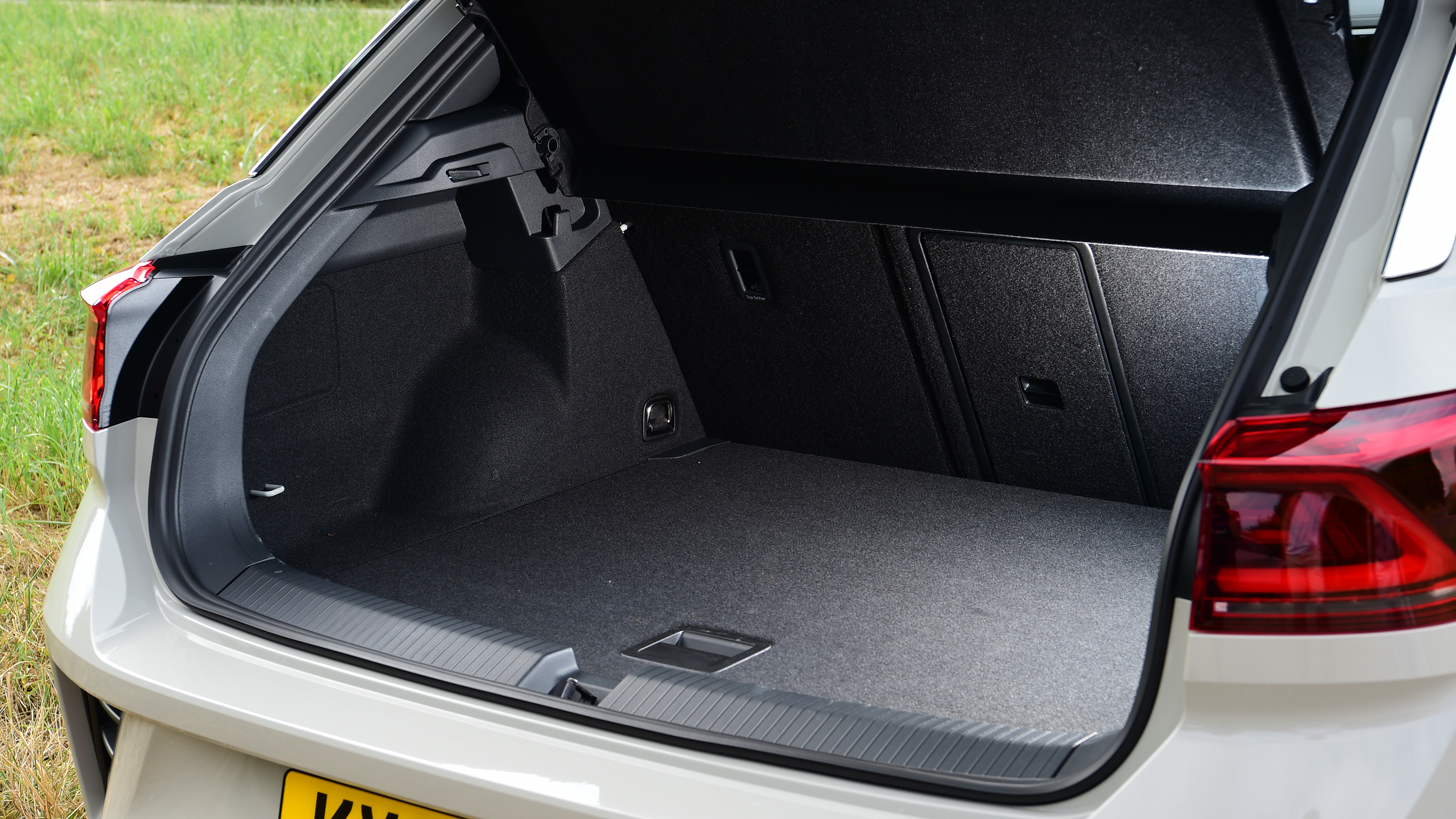 Volkswagen T-Roc R line - boot