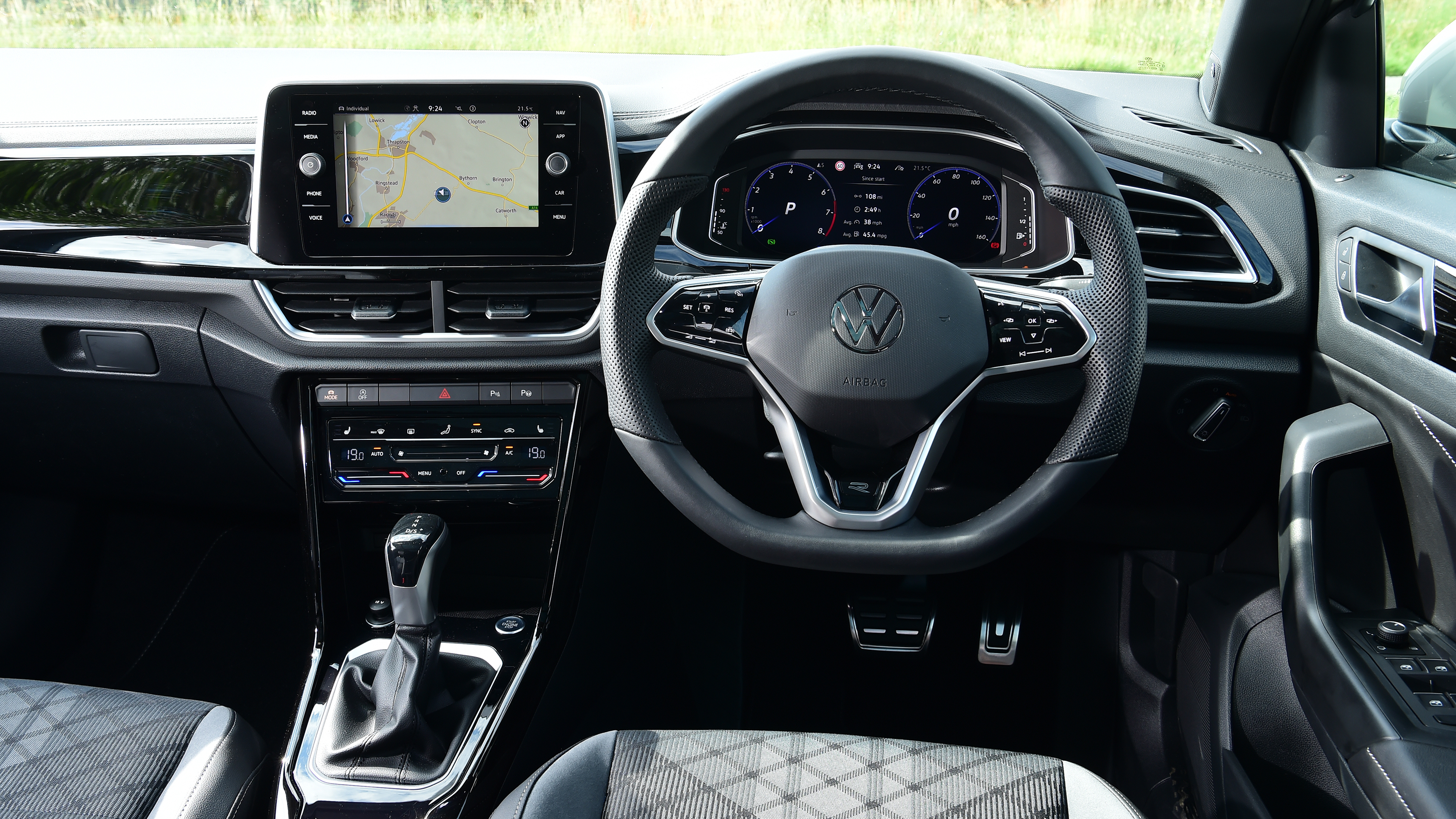 Volkswagen T-Roc R line - interior