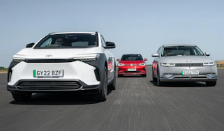 Toyota bZ4X vs Volkswagen ID.4 vs Hyundai Ioniq 5: all three cars tracking