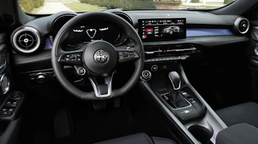 Alfa Romeo Tonale - cabin