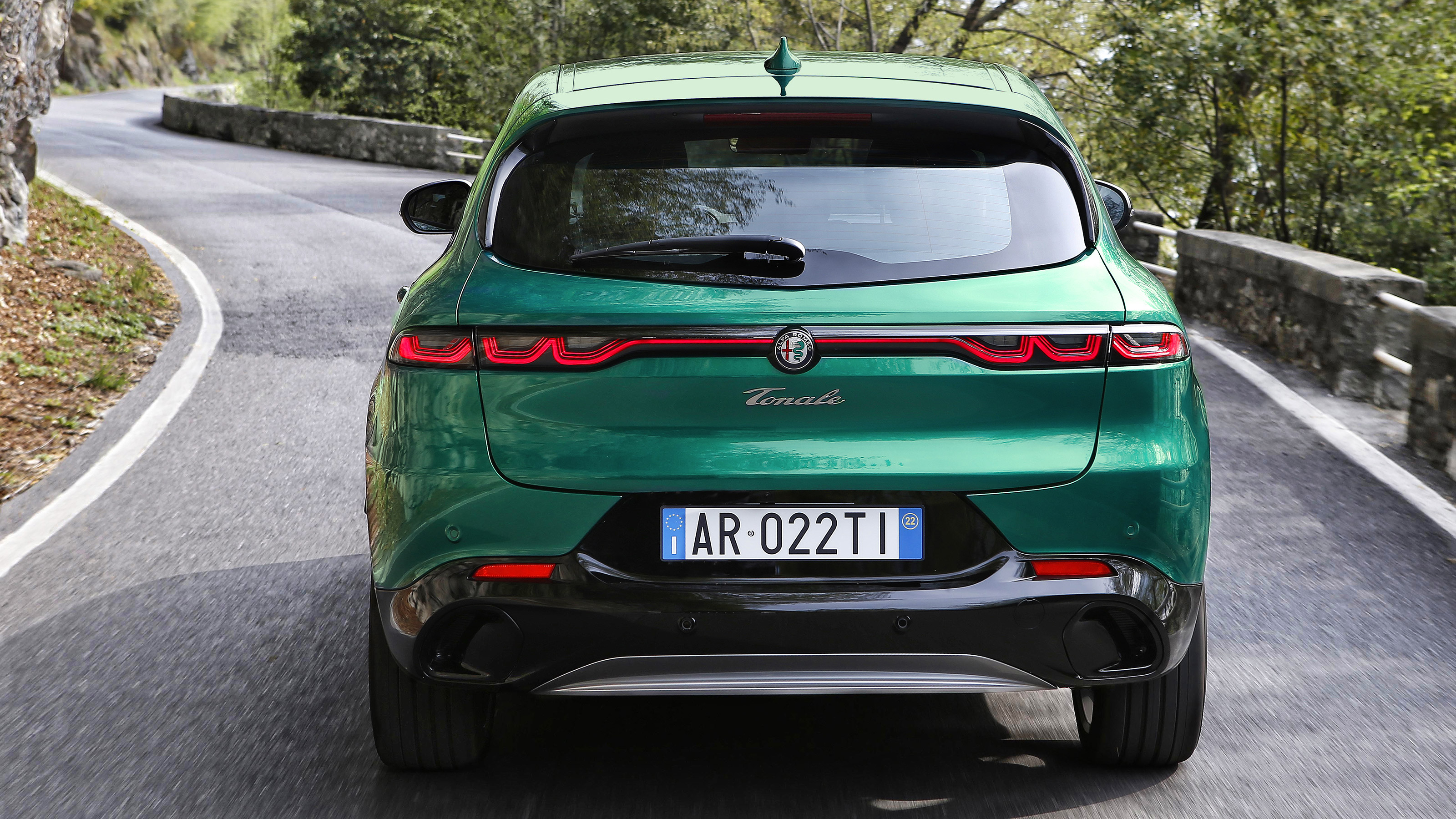Alfa Romeo Tonale - full rear
