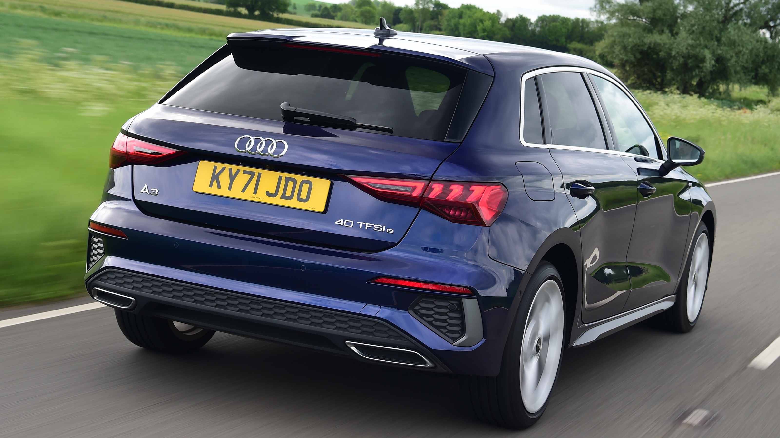 Audi A3 - rear tracking