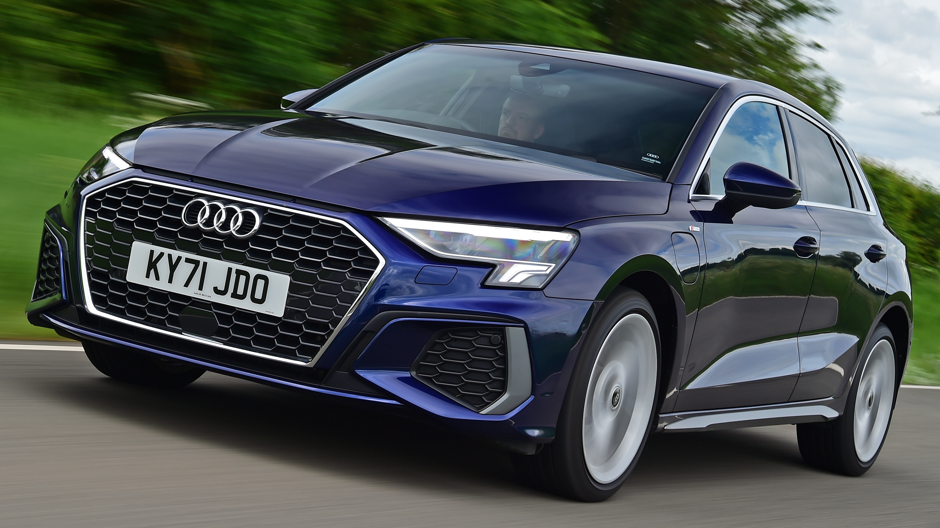 Audi A3 - front tracking