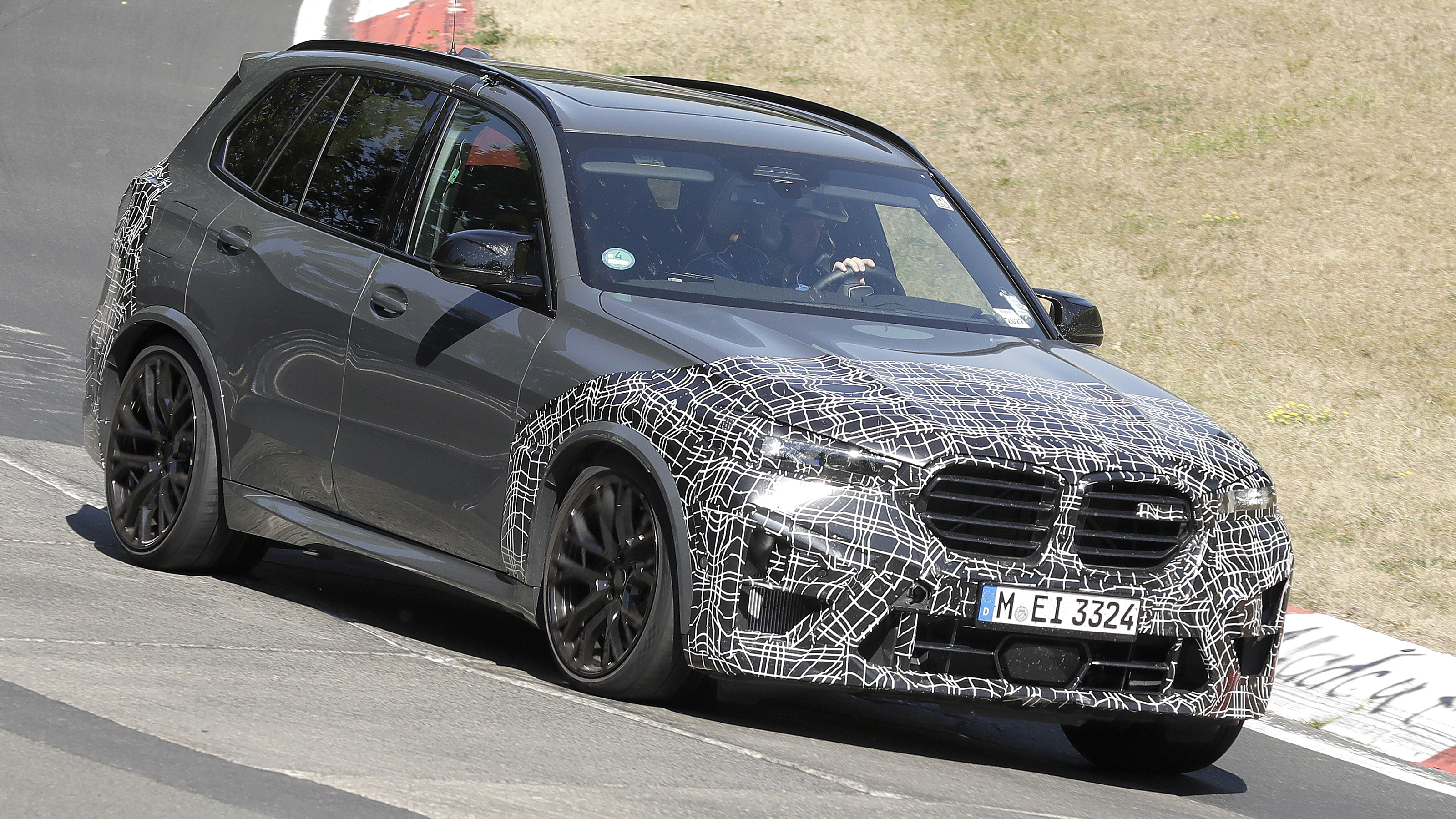 BMW X5 M Nurburgring spy - front angled