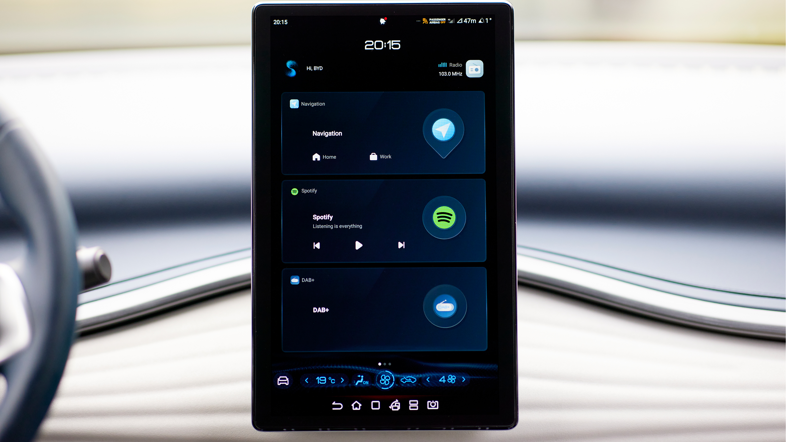 BYD Atto3 infotainment screen (vertical)