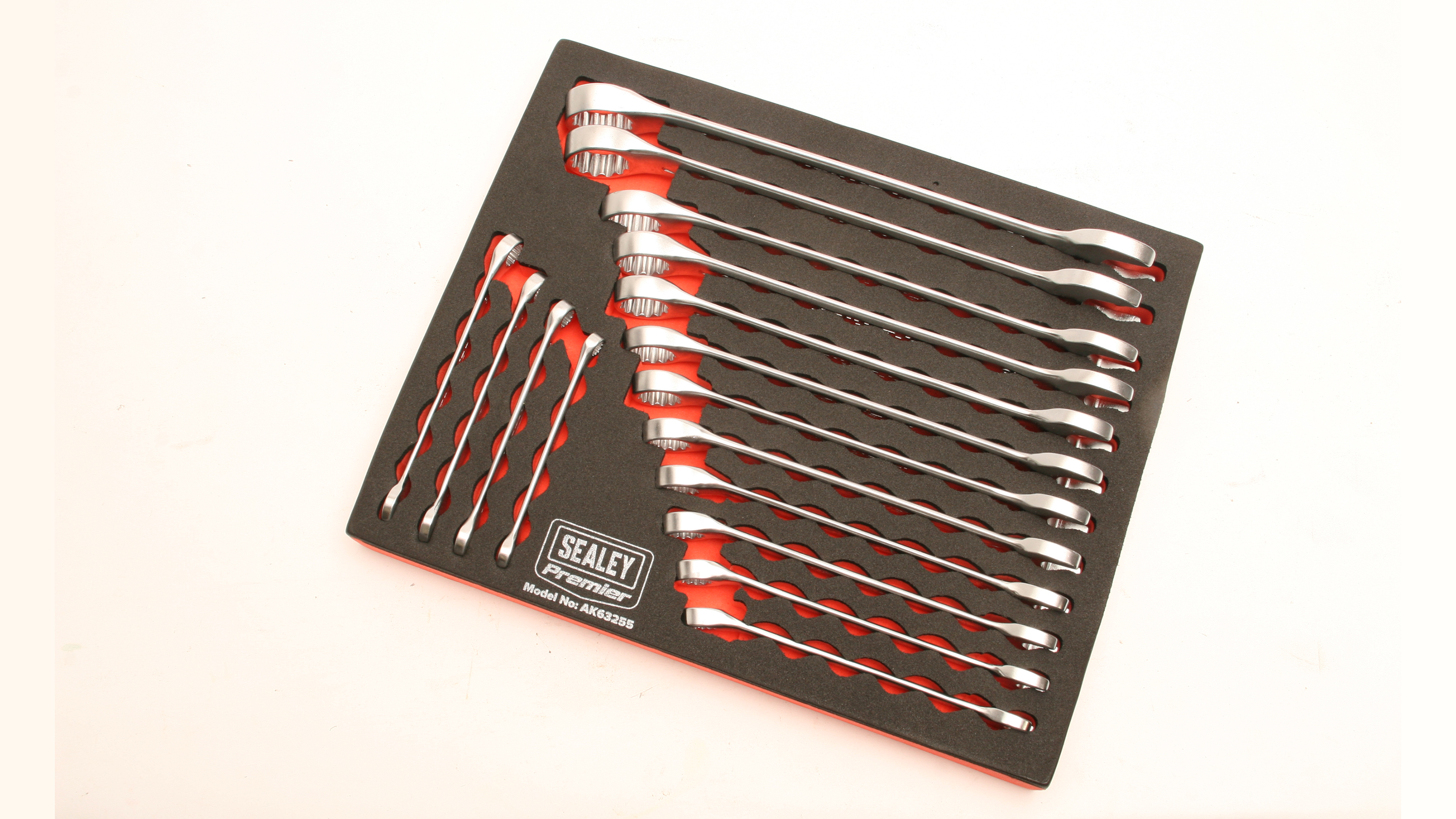 Sealey Premier 16 -piece Cold Stamped Combination Spanner Set AK63255