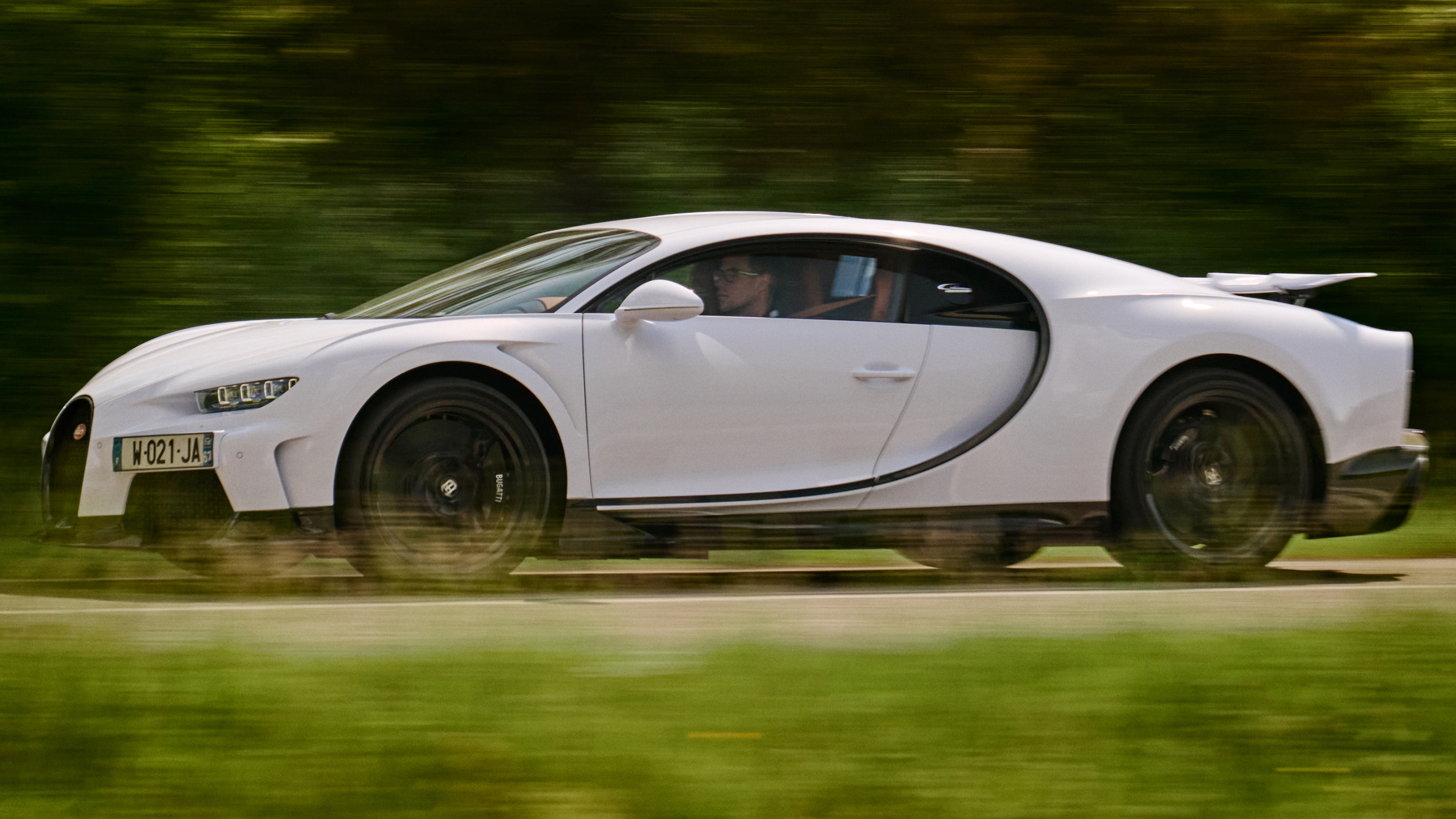 Bugatti Chiron Super Sport - side