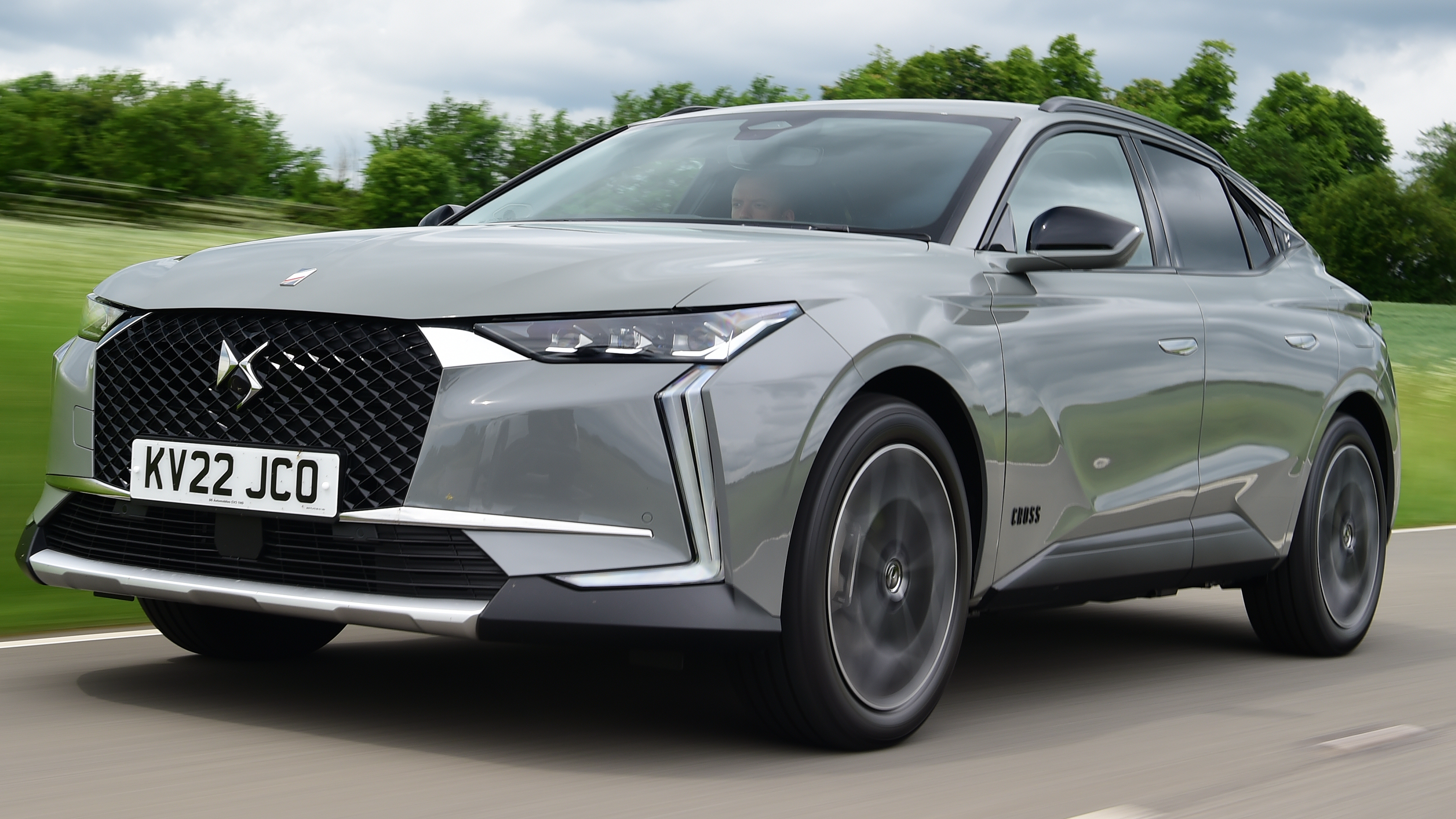 DS 4 - front tracking