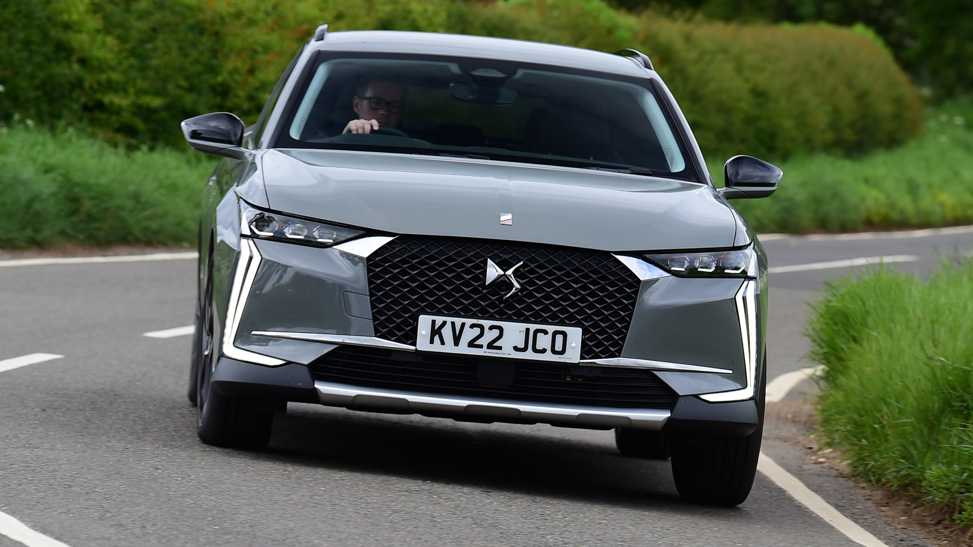 DS 4 - front cornering