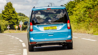 Ford Grand Tourneo Connect - full rear