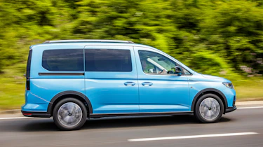 Ford Grand Tourneo Connect - side