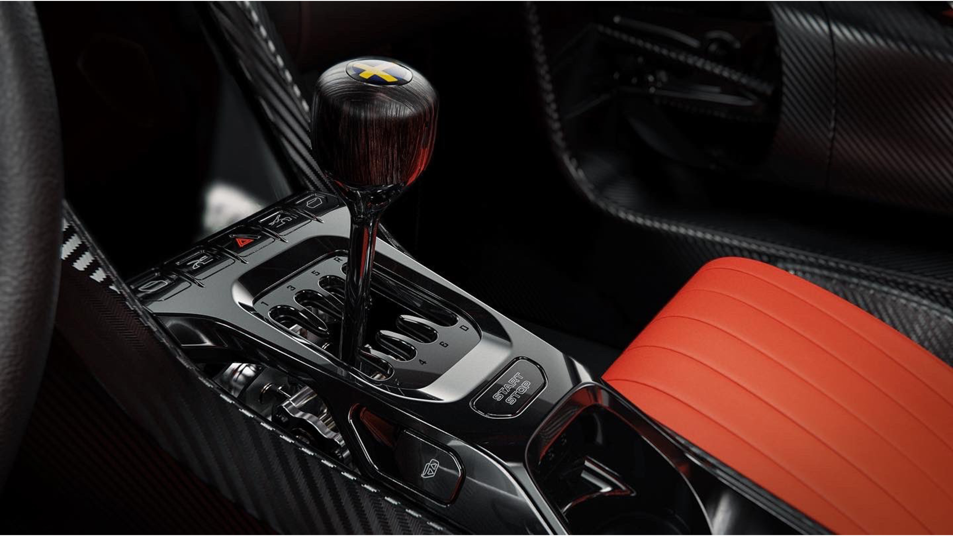Koenigsegg CC850 - gearstick