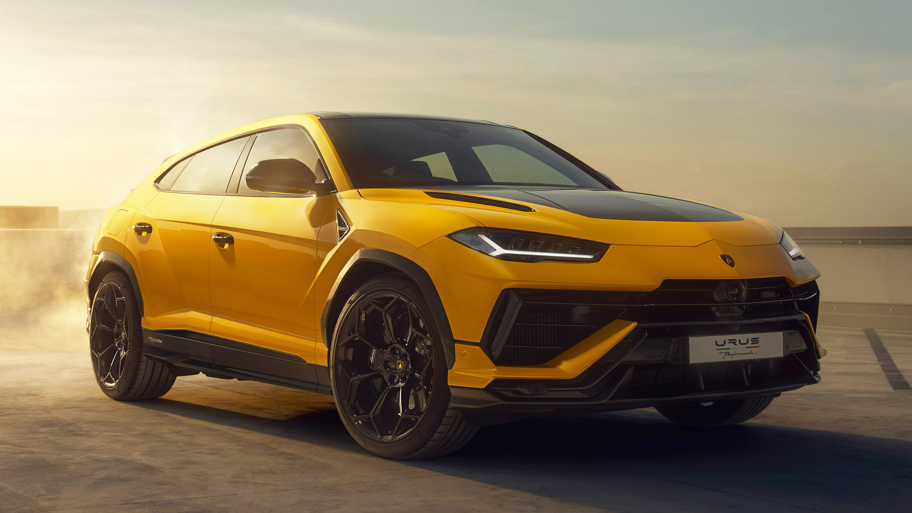 Lamborghini Urus Performante - front action