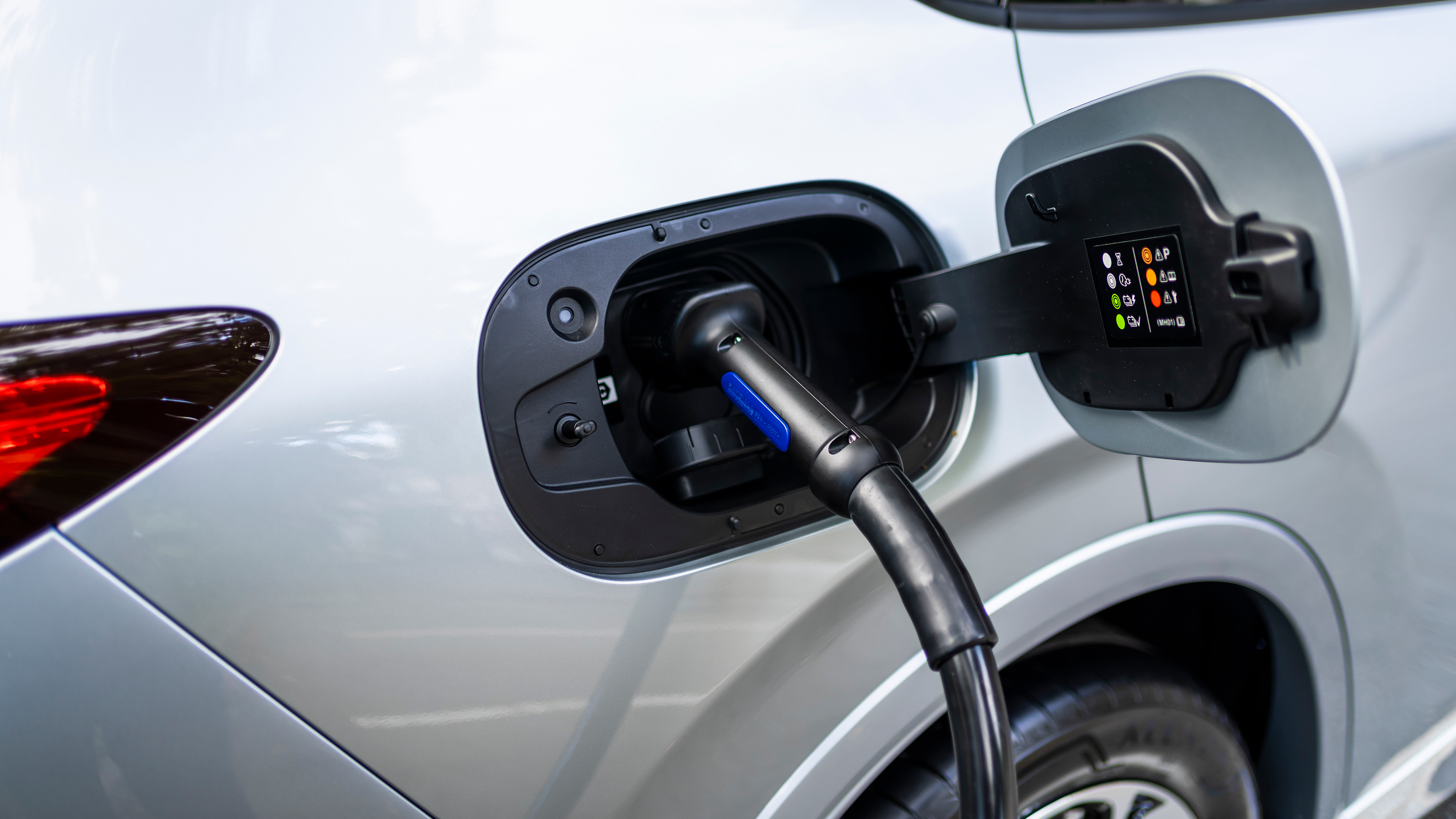 Mazda CX-60 - charging socket