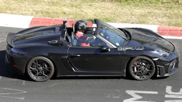 Porsche 718 Spyder RS (uncovered) - side