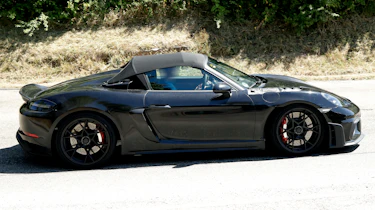 Porsche 718 Spyder RS - side