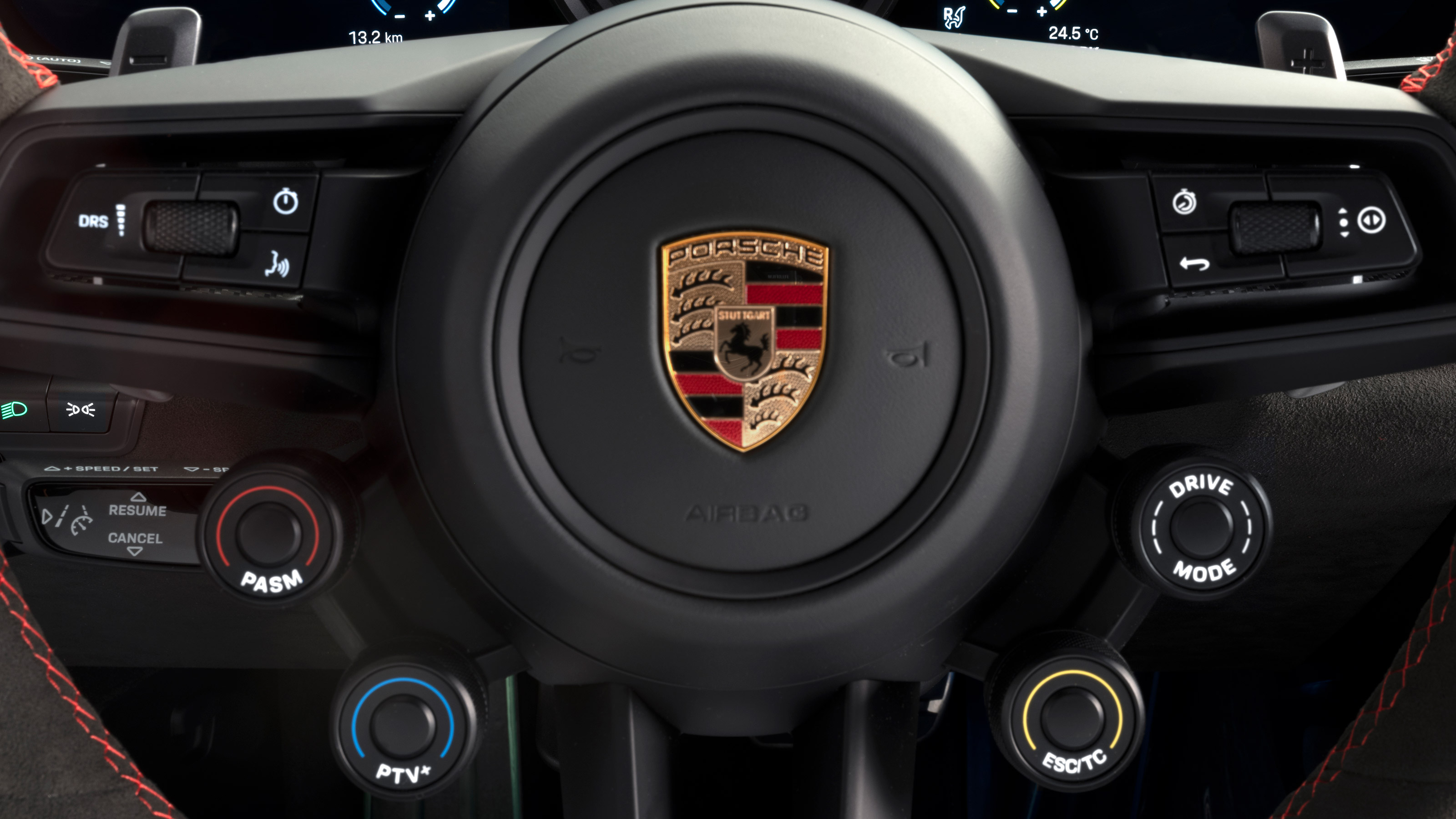 Porsche 911 GT3 RS - steering wheel