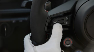 Porsche 911 GT3 RS - buttons