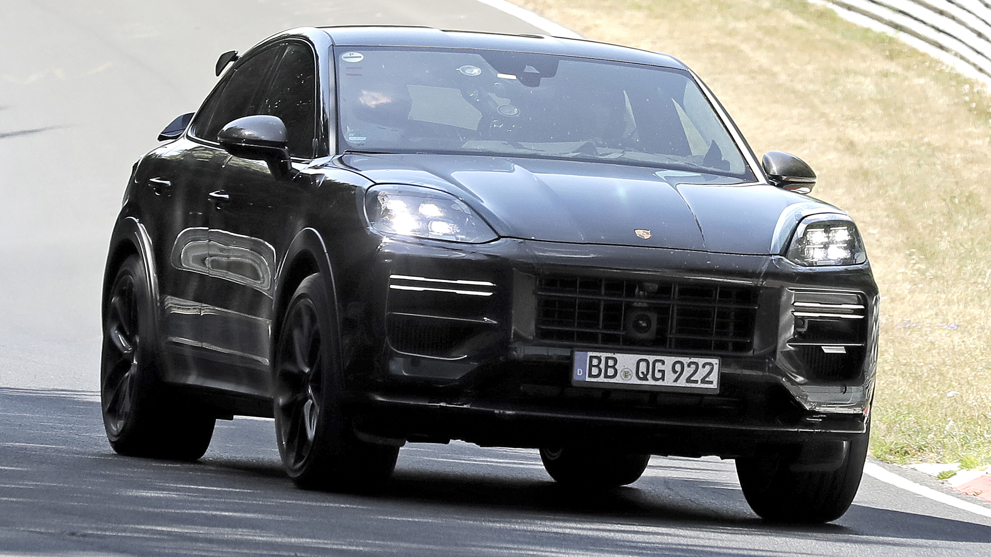 Porsche Cayenne coupe August spyshots - front