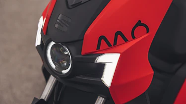 SEAT Mo - front light