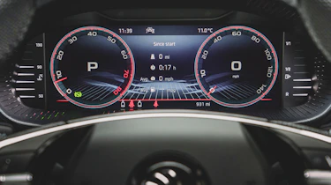 Skoda Fabia Monte Carlo - dashboard dial screen