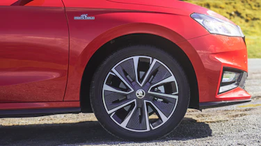 Skoda Fabia Monte Carlo - front o/s wheel