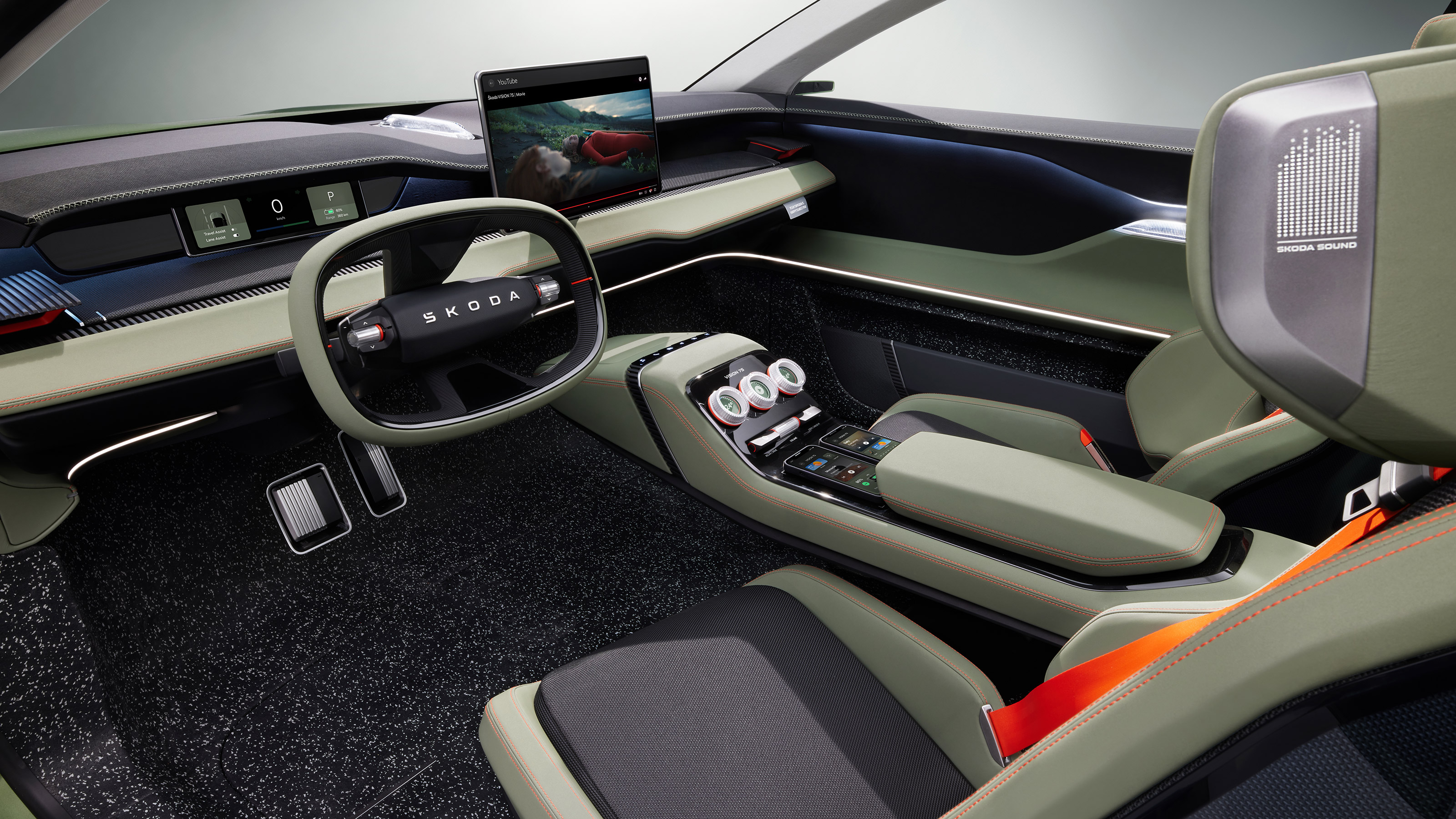 Skoda Vision 7S - studio dash
