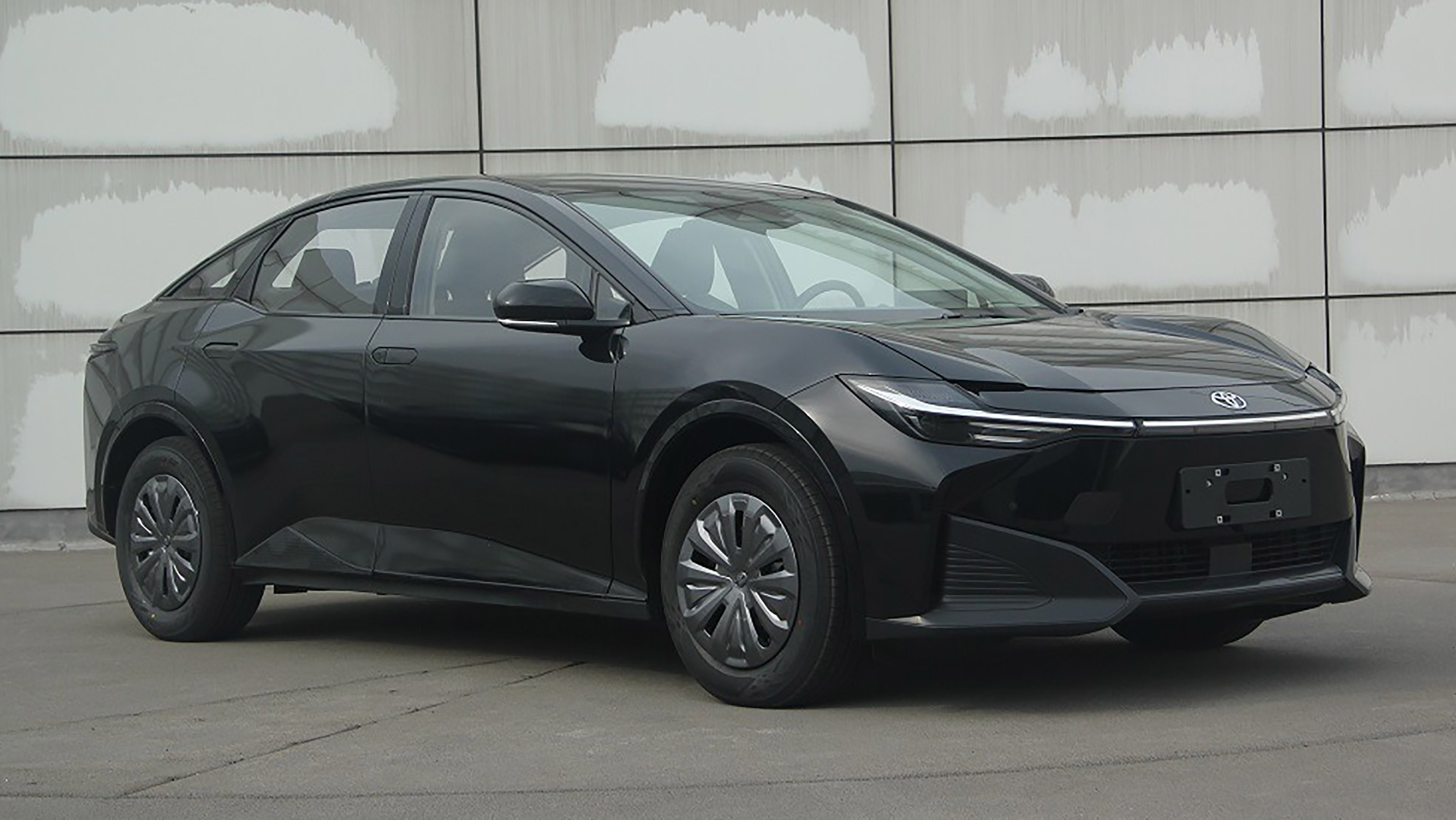 Toyota bZ3 - front static