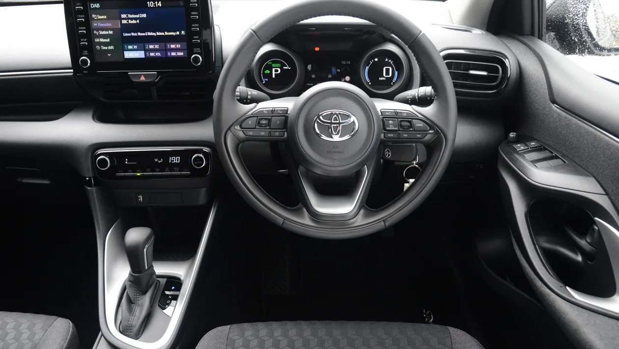 Used Toyota Yaris Mk4 - dash