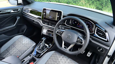 VW T-Roc: interior (driver's door view)