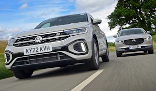 VW T-Roc and Mazda CX-30: Front tracking