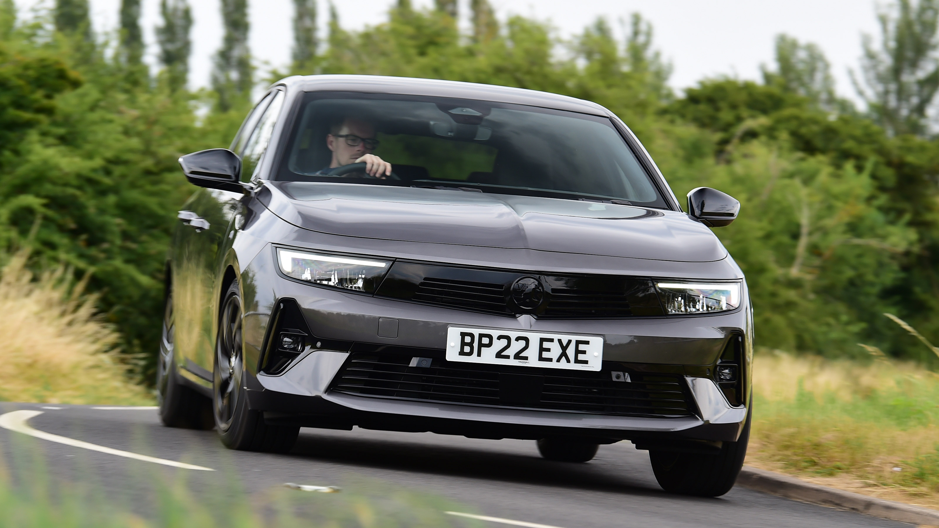 Vauxhall Astra UK - front cornering
