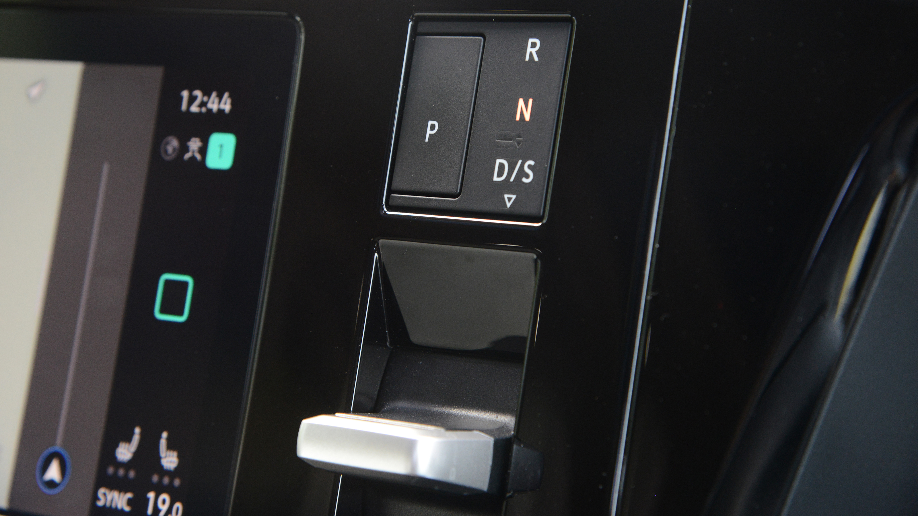 Volkswagen Multivan - gear selector