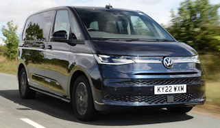 Volkswagen Multivan - front tracking