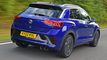 2022 Volkswagen T-Roc R - rear tracking