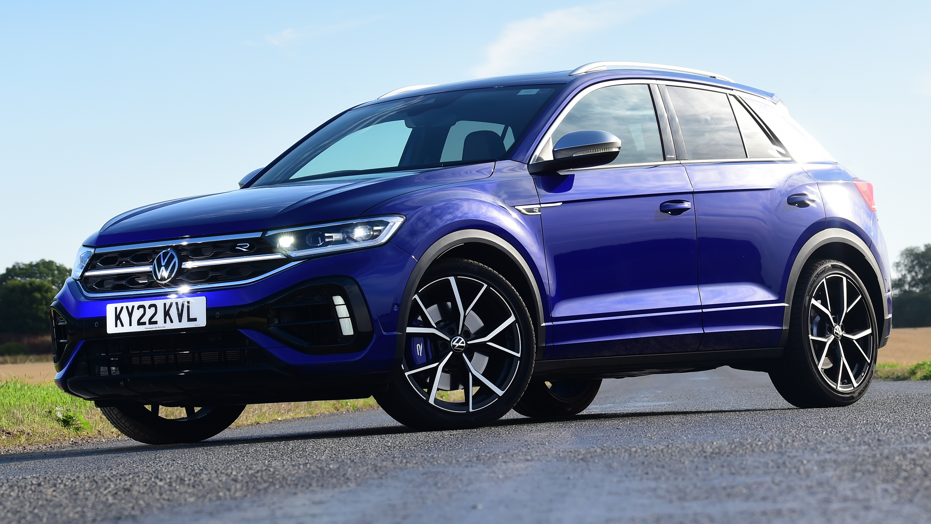 Volkswagen T-Roc R - front static