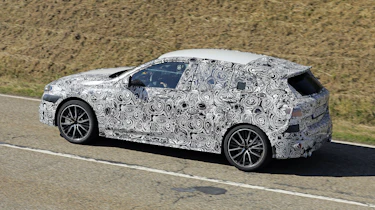 BMW 1 Series facelift spyshot 4