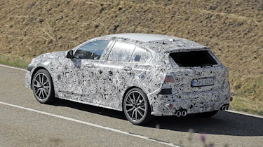 BMW 1 Series facelift spyshot 5